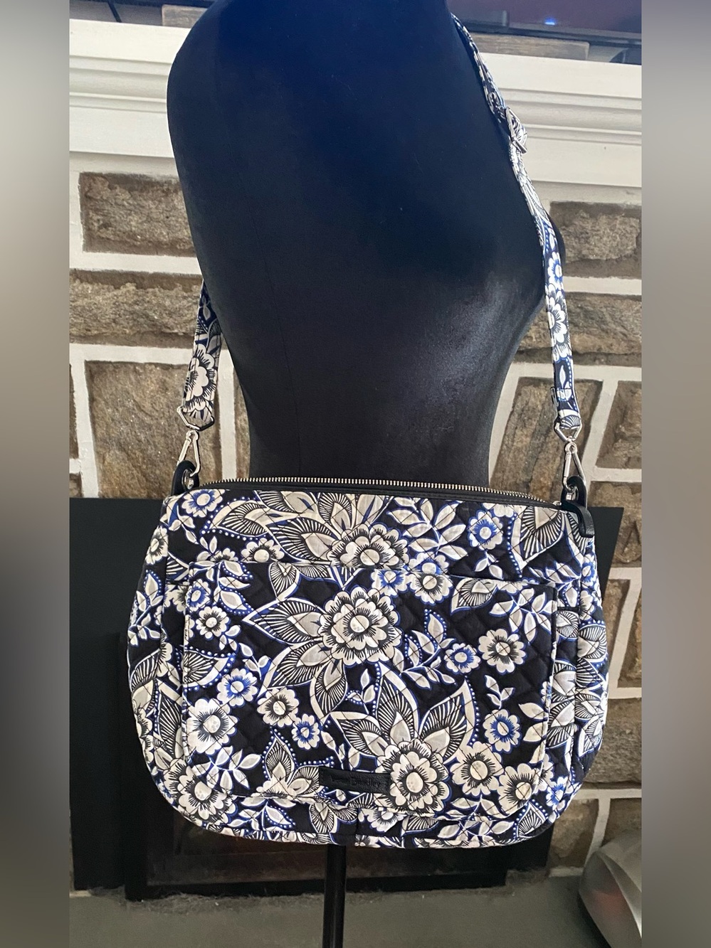 Vera Bradley (Snow Lotus) Quilted Floral Crossbody Bag in Navy and White,black.